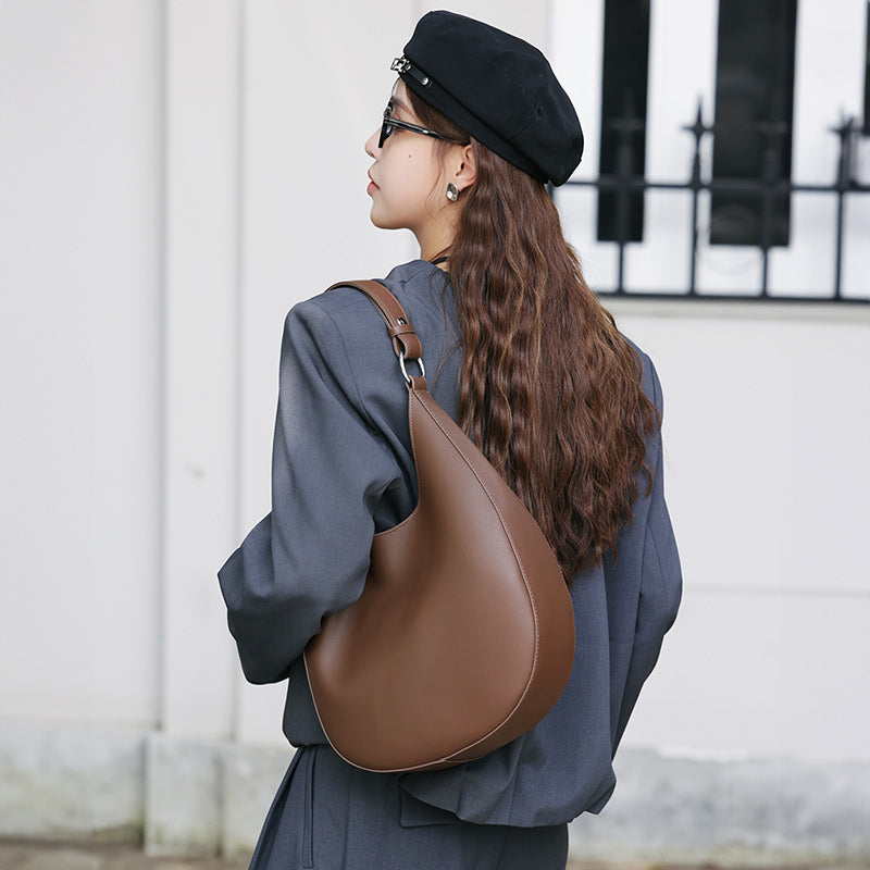 Classic Minimalist Shoulder Bag