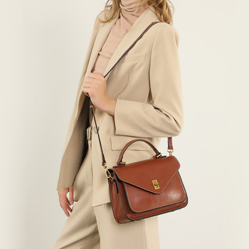 Elegant Leather Messenger Bag