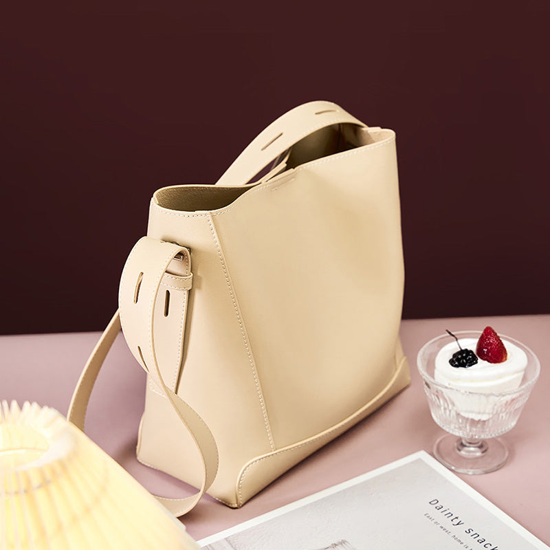 Relaxed Structured Shoulder Tote